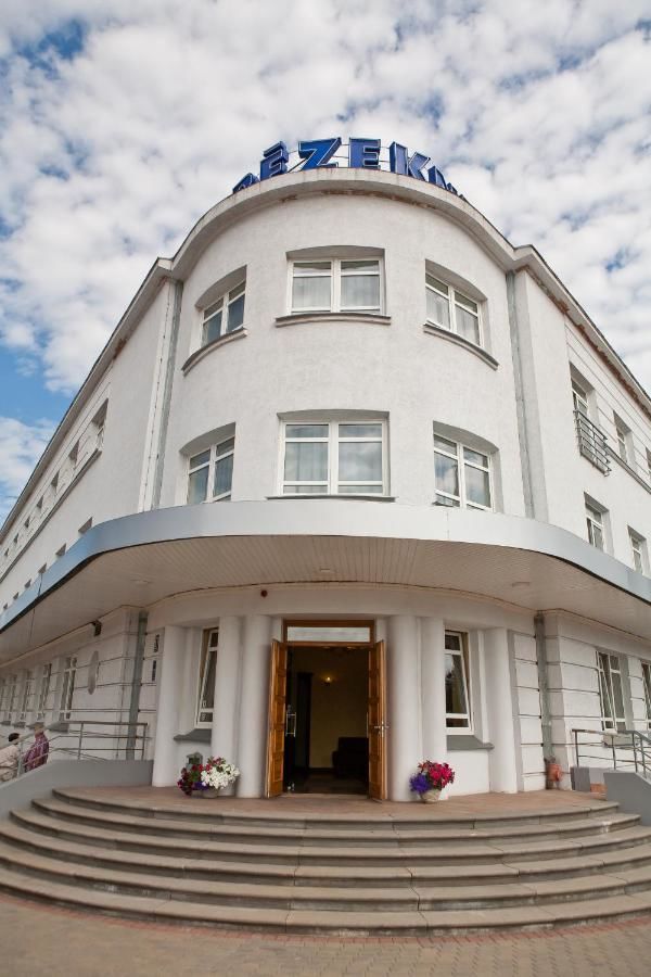 Отель Kolonna Hotel Rēzekne Резекне